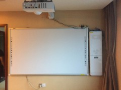 萊蕪教學一體機、多媒體一體機去哪