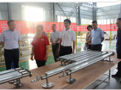 熱烈歡迎自貢市沿灘區(qū)黃書記一行蒞臨我廠考察調研！