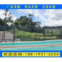 佛山黑色三橫桿圍欄廠家 鐵藝圍墻護(hù)欄現(xiàn)貨 二橫梁綠化帶圍欄