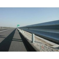 ?？诙壒穬蓚?cè)防撞護(hù)欄廠家 白沙鄉(xiāng)村道路鍍鋅波紋板