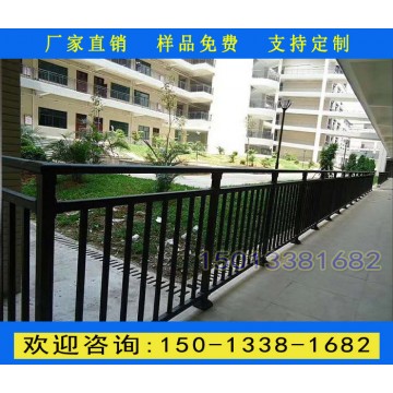 廣州陽(yáng)臺(tái)隔離欄桿生產(chǎn)廠家 佛山樓梯