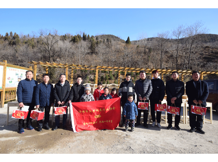 淄博市儀器儀表行業(yè)協(xié)會走訪慰問30個(gè)貧困生家庭 溫暖關(guān)懷暖人心