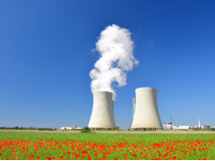 芳菲三月，春風起，喜自來！英威騰HT33系列在同行業(yè)中脫穎而出