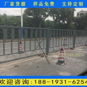 佛山道路機(jī)非隔離欄桿廠家 人行道甲