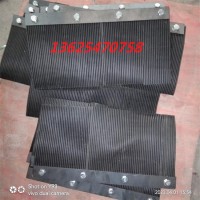 導(dǎo)料槽防塵簾具有濕潤、沖洗作用 等風(fēng)等雨我只為在等你