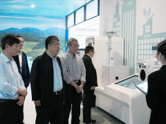 國務(wù)院參事、科技部副秘書長賀德方一行蒞臨聚光科技考察調(diào)研