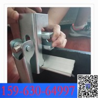 不銹鋼夾持器 裙板壓緊卡扣 導(dǎo)料槽夾持器 夾子 M16