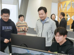 推動人工智能產(chǎn)業(yè)創(chuàng)新發(fā)展，浦東新區(qū)領(lǐng)導(dǎo)調(diào)研OPC企業(yè)和項(xiàng)